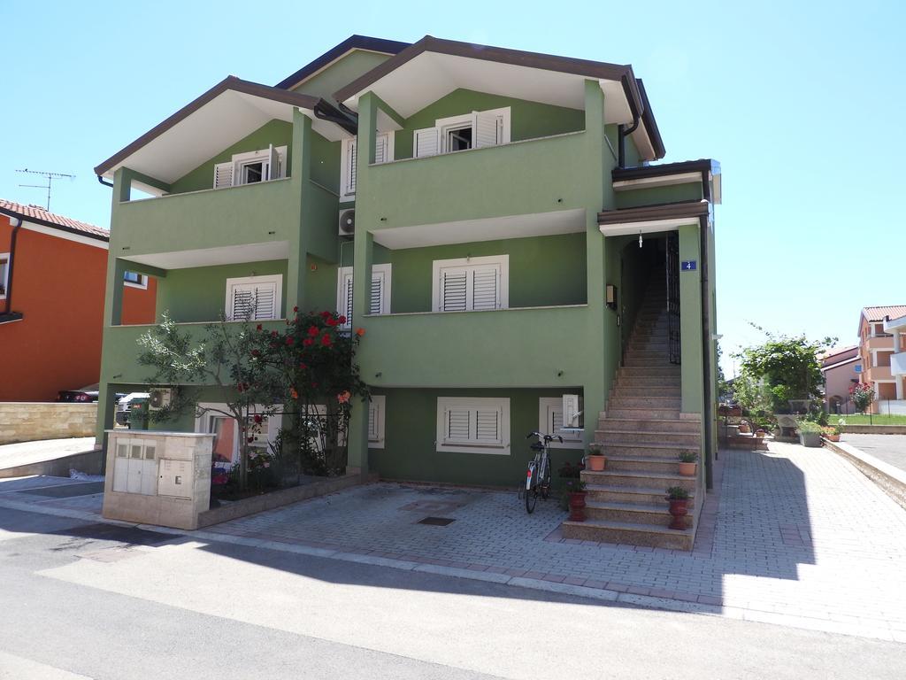 Zajim Apartment Umag Exterior photo